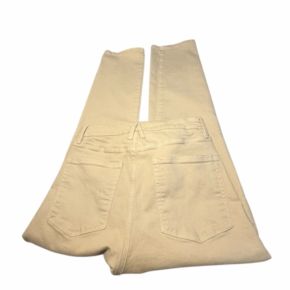 Good American 90s Icon Straight Leg Jeans Bone Cream Size 10 Neutral Denim - Picture 7 of 10